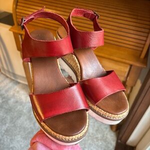Linda Ravano Red Carolina Wedge Sandals